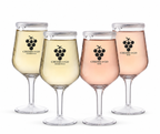 Cheers To Go Mix Box mit zwei Chardonnay- und zwei Rosé-Weingläsern mit Deckel auf weißem Hintergrund. Ready-to-Drink Weinset für Picknick, Festival, Gartenparty und unterwegs.
