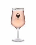Cheers To Go Rosé im Weinglas – fruchtiger Roséwein im praktischen To-Go-Format für unterwegs.