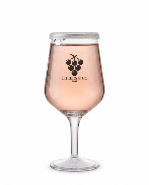 Cheers To Go Rosé im Weinglas – fruchtiger Roséwein im praktischen To-Go-Format für unterwegs.